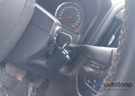 2015 GMC Sierra 1500 Denali z USA, uszkodzony, nr VIN 3GTU2WEC0FG497492